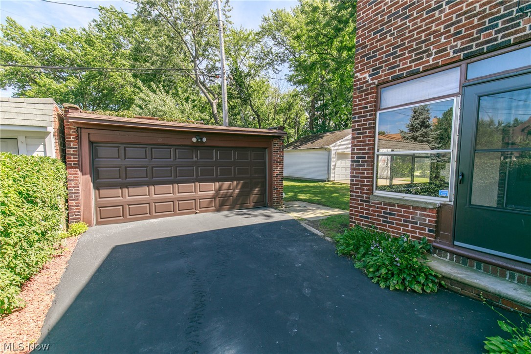 1467 Middleton Road Cleveland, OH 44121 - Photo 33 of 35