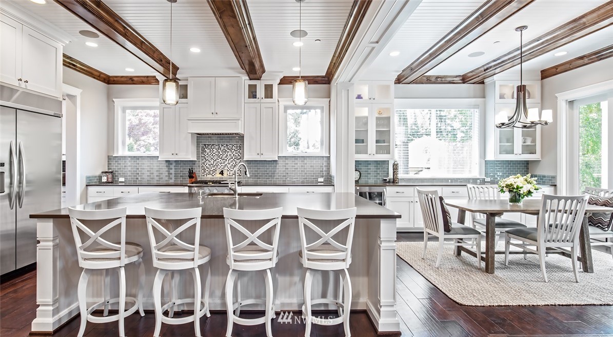 3207 107th Avenue Southeast Bellevue, WA 98004 - Photo 6 of 25