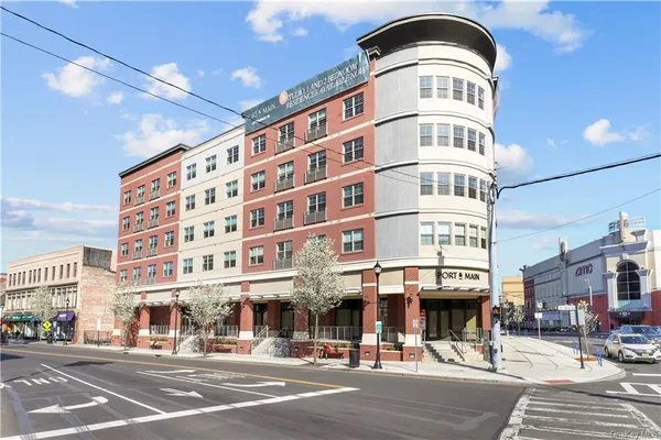 $3,661 | 194 1/2 South Main Street, Unit 202, Port Chester, NY 10573