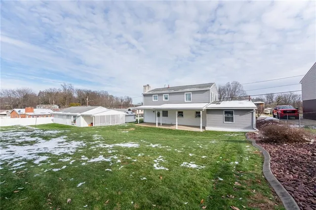 a view of a garage room