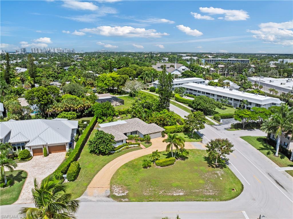 717 Rudder Road Naples, FL 34102 - Photo 2 of 19 Gallery Image 2
