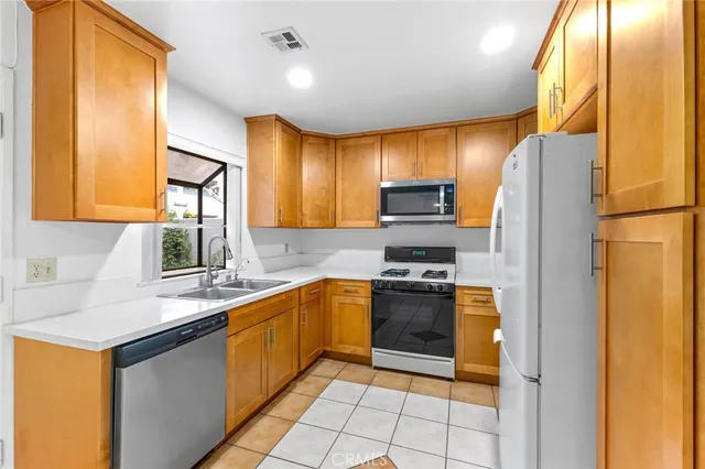 $749,000 | 3913 Candlewood Street, Lakewood, CA 90712