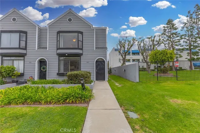 $749,000 | 3913 Candlewood Street, Lakewood, CA 90712