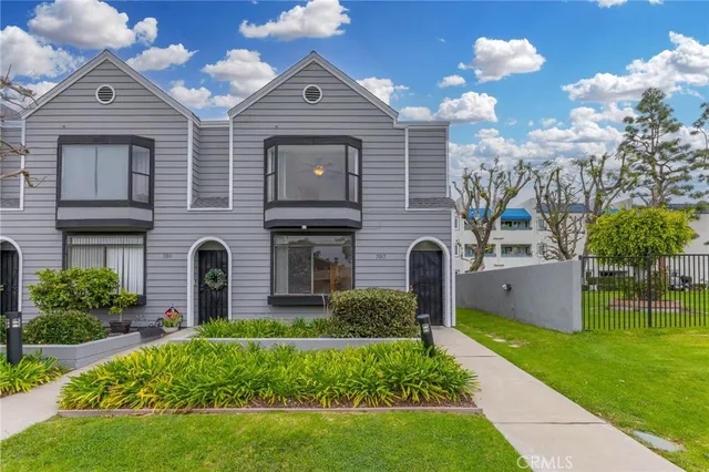 $749,000 | 3913 Candlewood Street, Lakewood, CA 90712