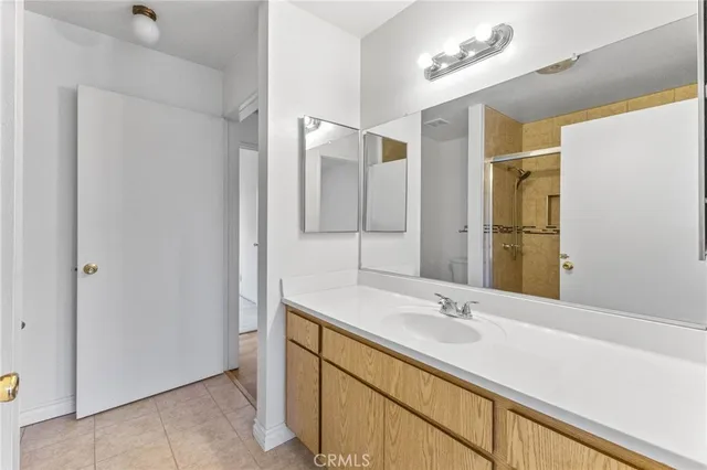 $749,000 | 3913 Candlewood Street, Lakewood, CA 90712