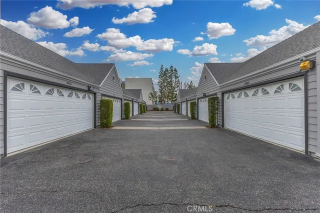 $749,000 | 3913 Candlewood Street, Lakewood, CA 90712