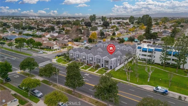 $749,000 | 3913 Candlewood Street, Lakewood, CA 90712