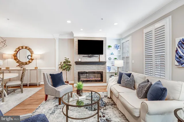 $2,550,000 | 17 Alexander Street, Alexandria, VA 22314