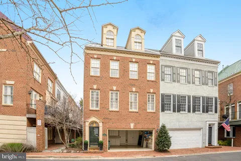 $2,495,000 | 17 Alexander Street, Alexandria, VA 22314