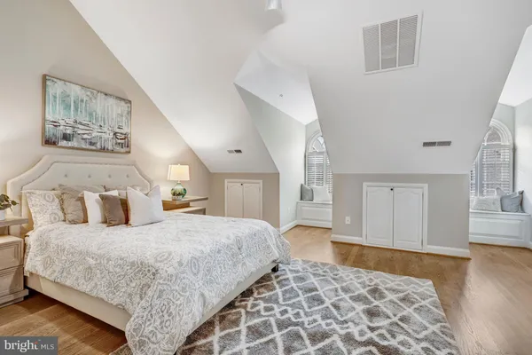 $2,324,900 | 17 Alexander Street, Alexandria, VA 22314