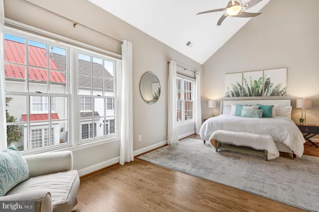 $2,550,000 | 17 Alexander Street, Alexandria, VA 22314