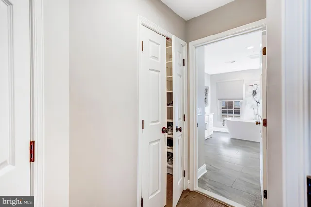 $2,550,000 | 17 Alexander Street, Alexandria, VA 22314