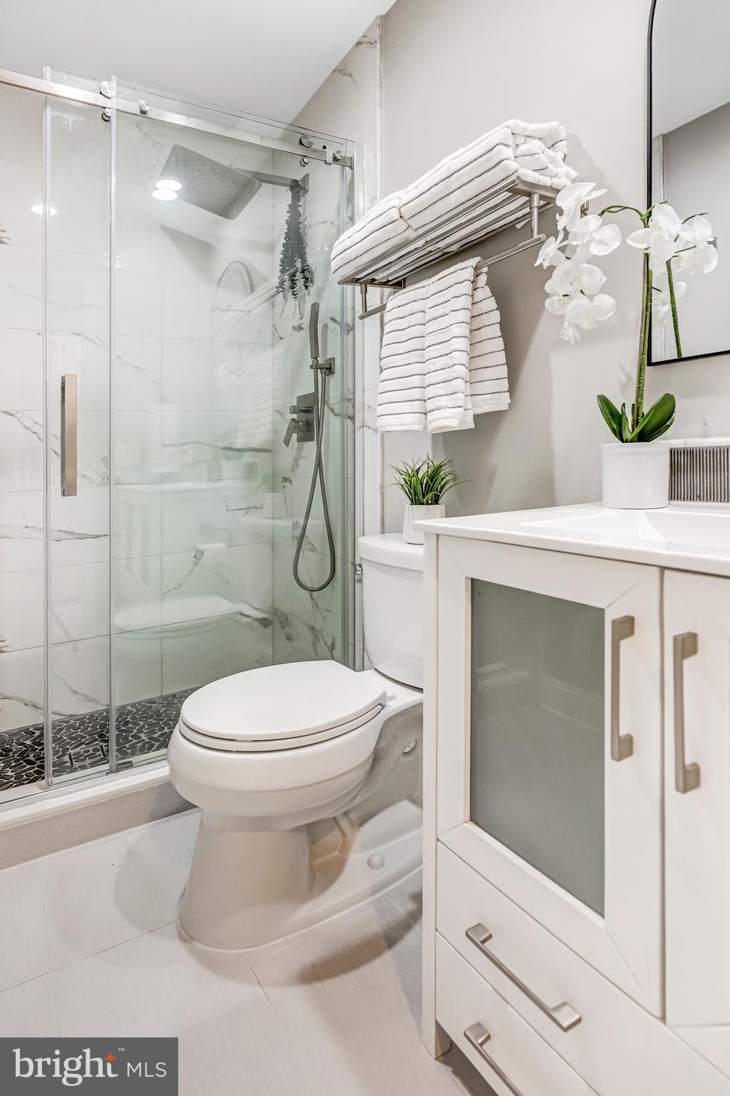 17 Alexander Street Alexandria, VA 22314 - Photo 42 of 75