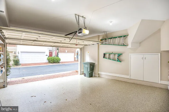 $2,550,000 | 17 Alexander Street, Alexandria, VA 22314