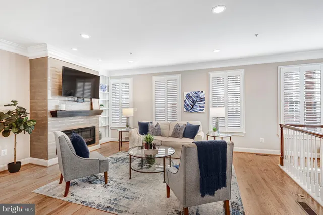 $2,550,000 | 17 Alexander Street, Alexandria, VA 22314