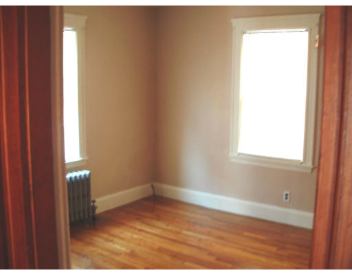 18 Oconnell Road Boston, MA 02124 - Photo 14 of 21