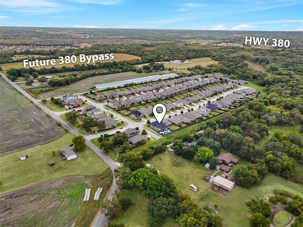 2925 Inn Kitchen Way McKinney, TX 75071 - Photo 38 of 40 an aerial view of residential houses with outdoor space