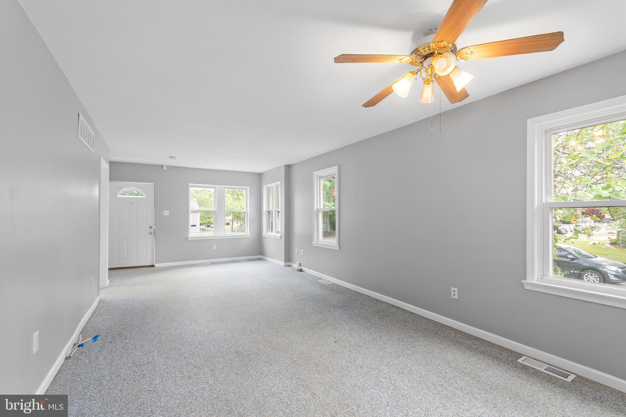 301 Nicholson Road Mount Ephraim, NJ 08059 - Photo 7 of 17 Gallery Image 7