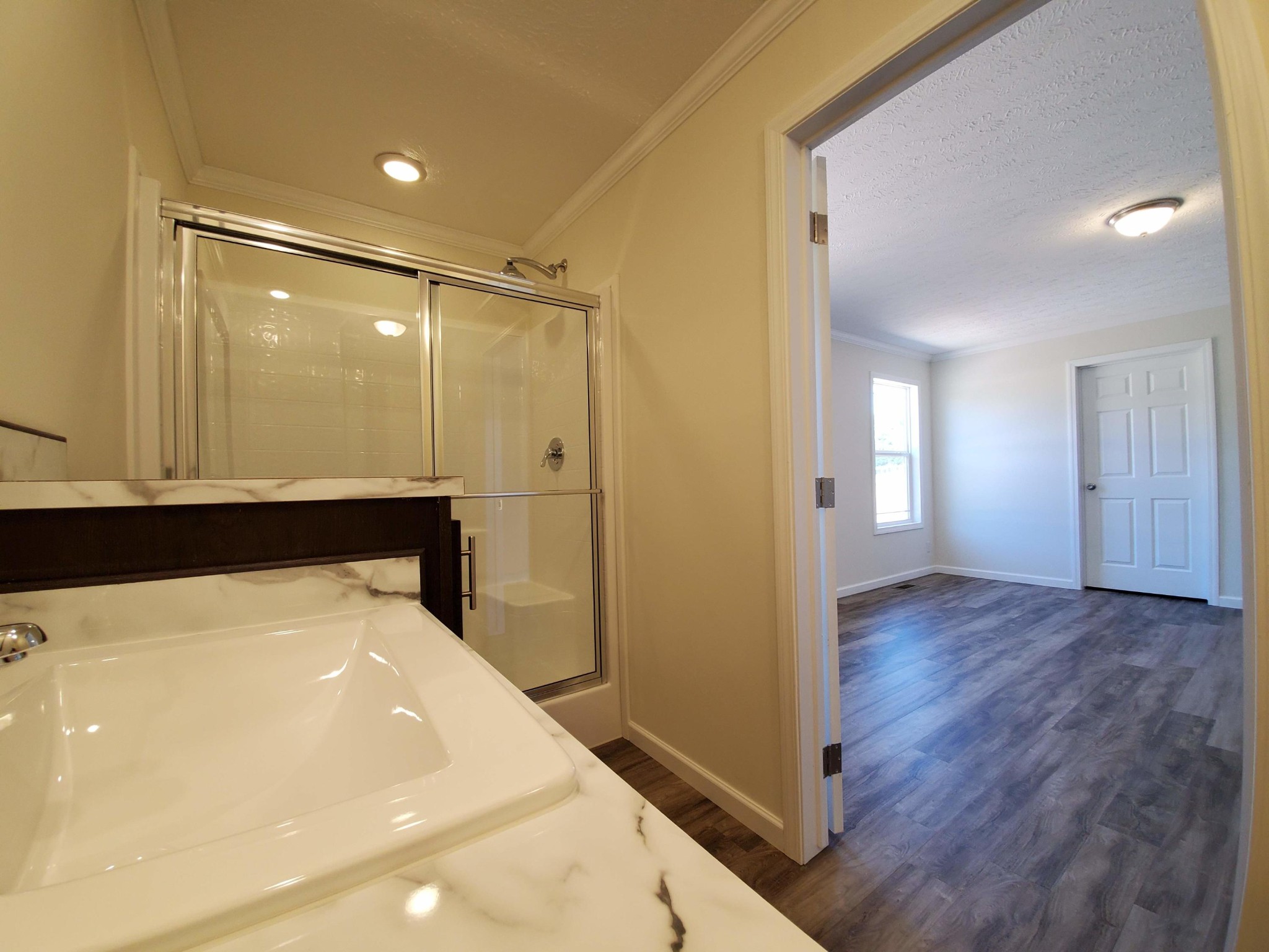 234 Walnut Grove Road Vonore, TN 37885 - Photo 10 of 26 a bathroom with a bathtub and a shower