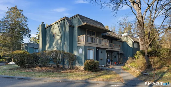 $279,900 | 1 Coach Drive, Unit 1, Southington, CT 06489