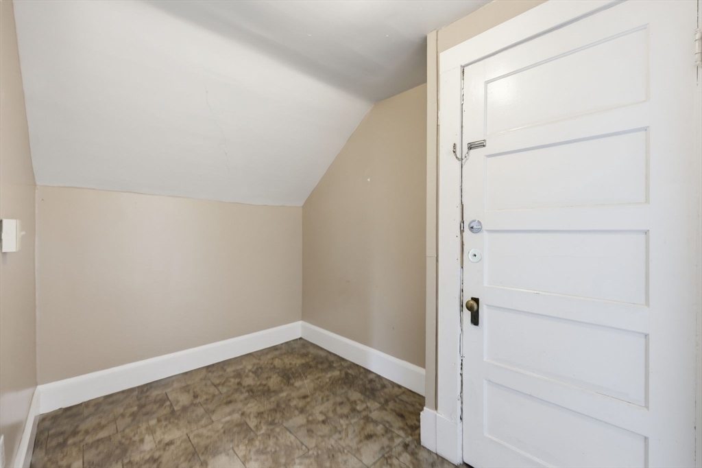 36-38 Belvidere Street Springfield, MA 01108 - Photo 23 of 34