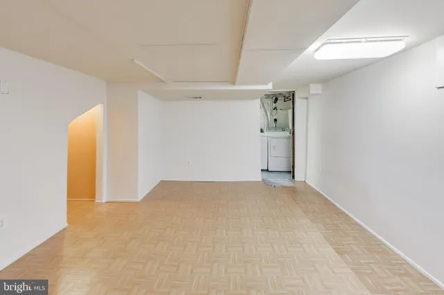 $2,450 | 903 South Irving Street, Arlington, VA 22204