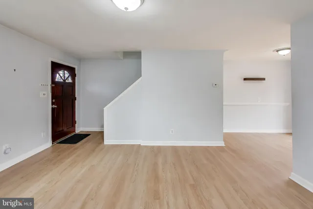 $2,450 | 903 South Irving Street, Arlington, VA 22204