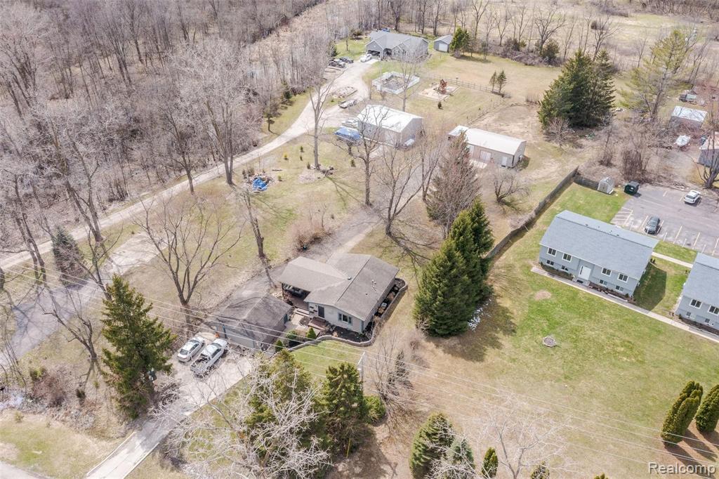 13396 North Road Fenton, MI 48430 - Photo 51 of 52