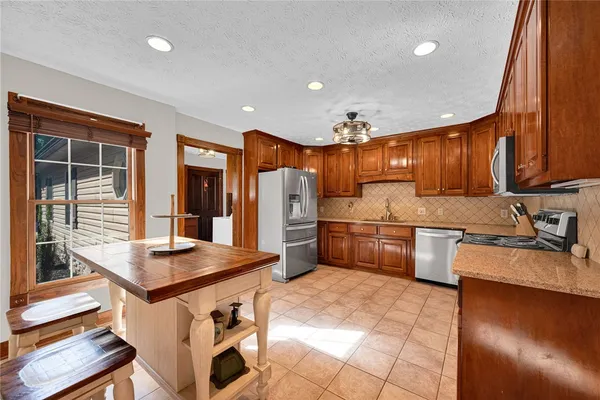 $639,000 | 223 Brooks Drive, Townville, SC 29689