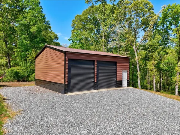 $639,000 | 223 Brooks Drive, Townville, SC 29689