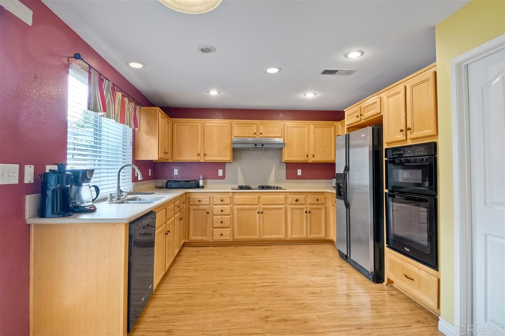 4327 Meadow Spring Way Oceanside, CA 92057 - Photo 6 of 14