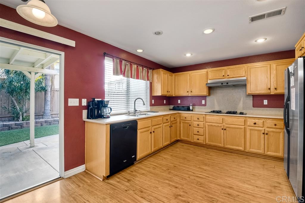 4327 Meadow Spring Way Oceanside, CA 92057 - Photo 7 of 14