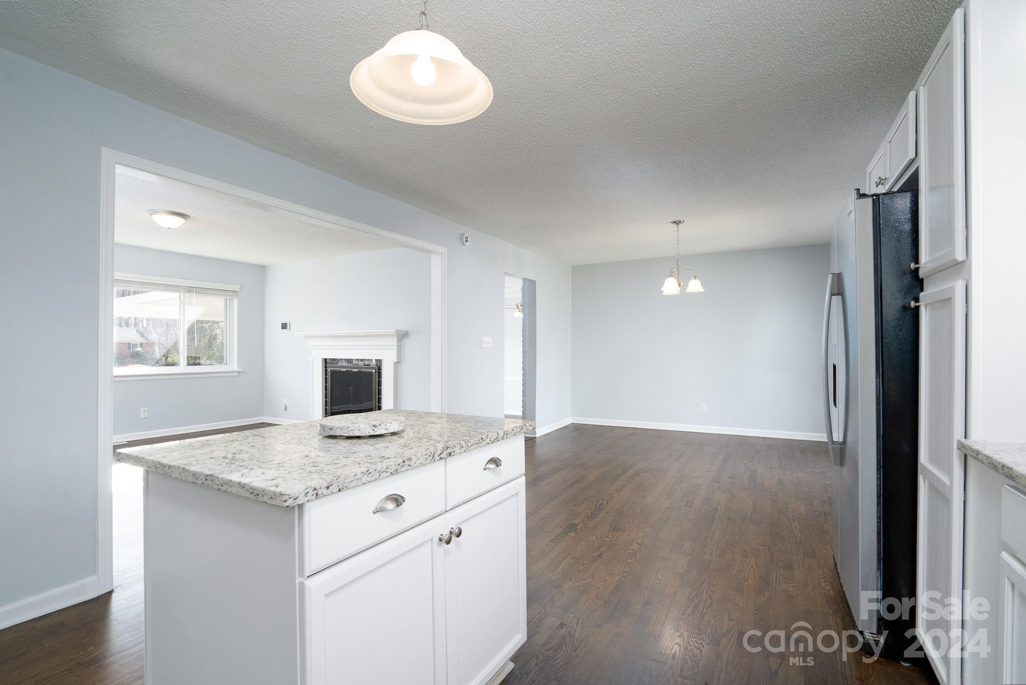 1109 Elliott Road Charlotte, NC 28216 - Photo 12 of 32 Gallery Image 12