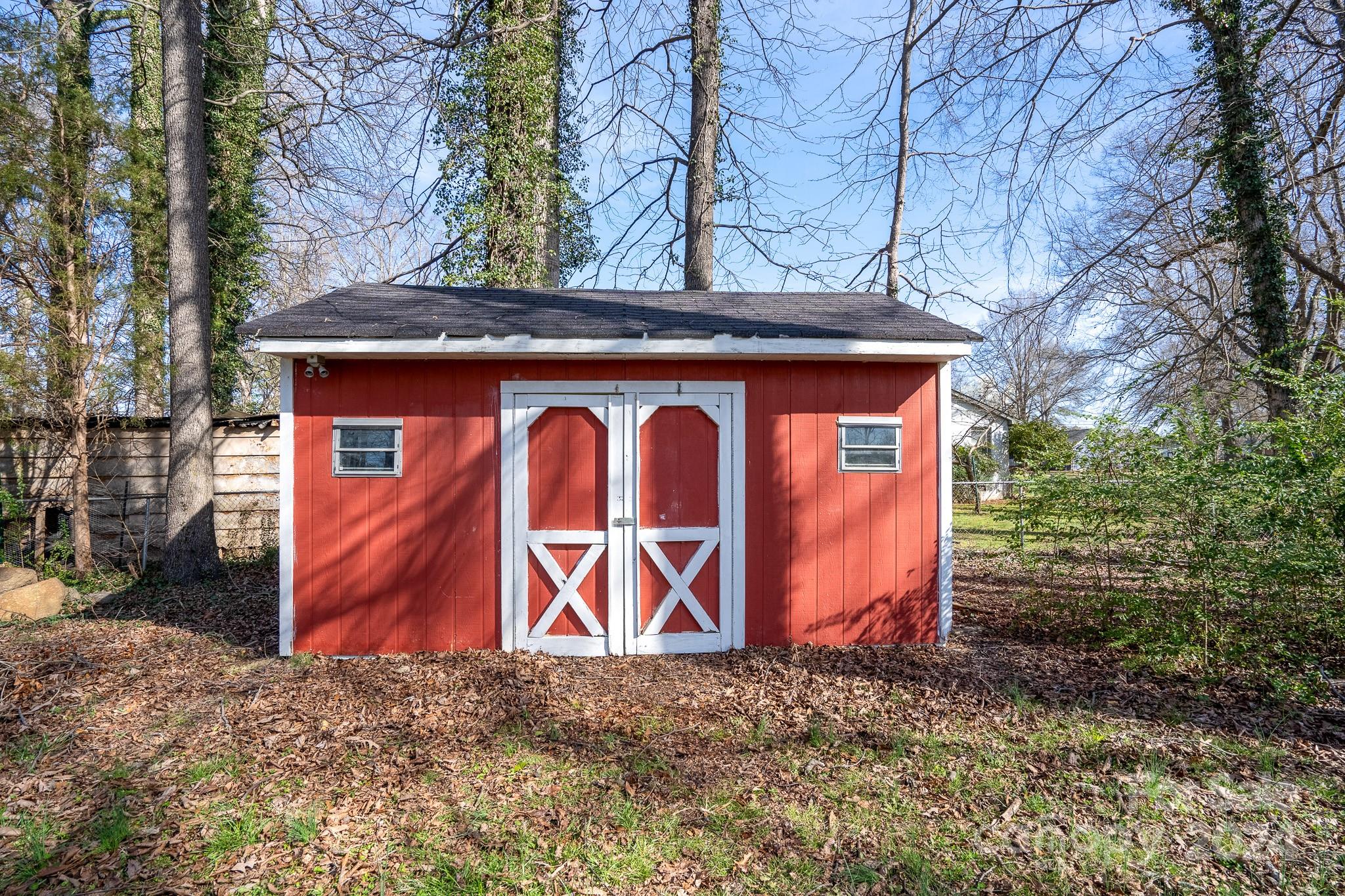 1109 Elliott Road Charlotte, NC 28216 - Photo 32 of 32 Gallery Image 32