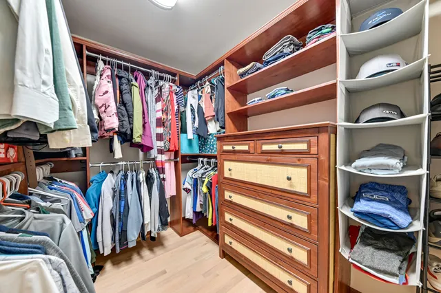 $749,900 | 4678 Sonseeahray Drive, Richfield, WI 53033