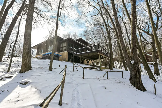 $749,900 | 4678 Sonseeahray Drive, Richfield, WI 53033