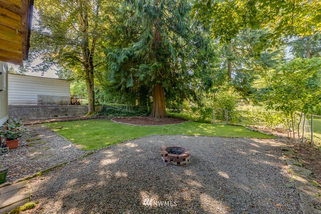3318 206th Place Southeast Bothell, WA 98012 - Photo 9 of 35 a view of backyard with green space