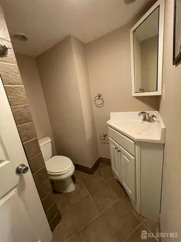 $3,700 | 1387 Finnegans Lane, North Brunswick, NJ 08902