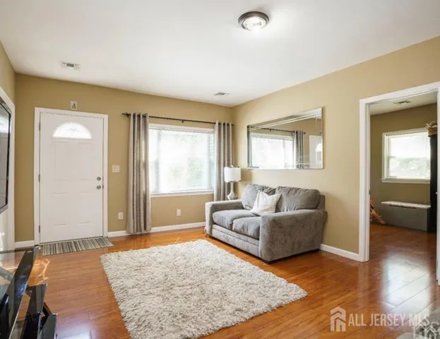 $3,700 | 1387 Finnegans Lane, North Brunswick, NJ 08902