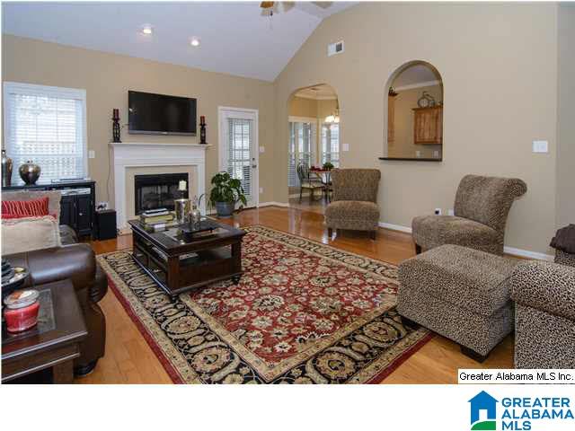 141 Cove Lane Pelham, AL 35124 - Photo 4 of 32