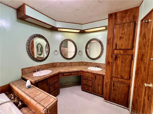 $90,000 | 4250 Lakeview Drive, Nice, CA 95464