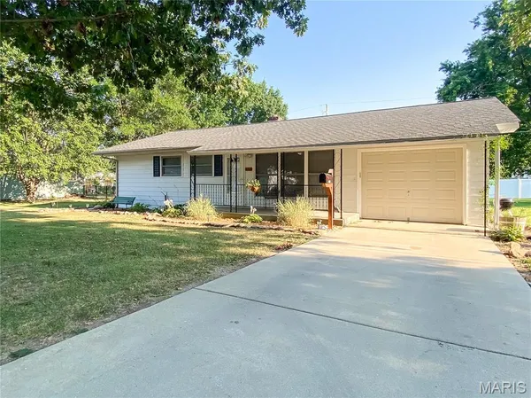 $110,000 | 808 Smith Lane, Hillsboro, IL 62049