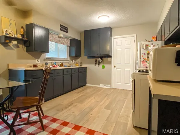 $110,000 | 808 Smith Lane, Hillsboro, IL 62049