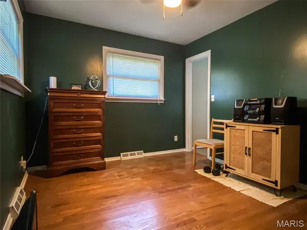 $110,000 | 808 Smith Lane, Hillsboro, IL 62049