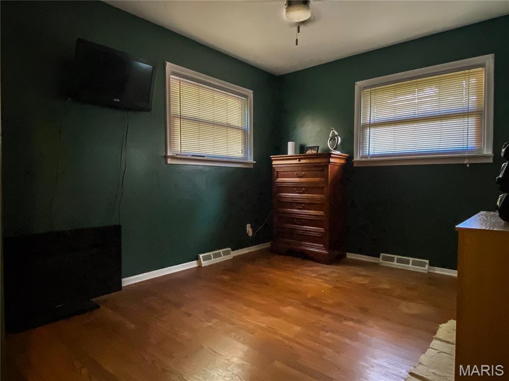 808 Smith Lane Hillsboro, IL 62049 - Photo 16 of 22