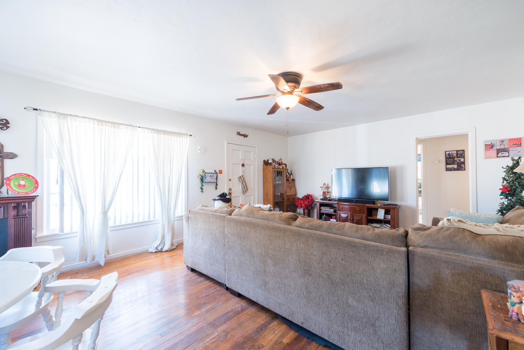 372 South Filbert Road Exeter, CA 93221 - Photo 6 of 29 taylorkarrphotography-372-LowRes 8