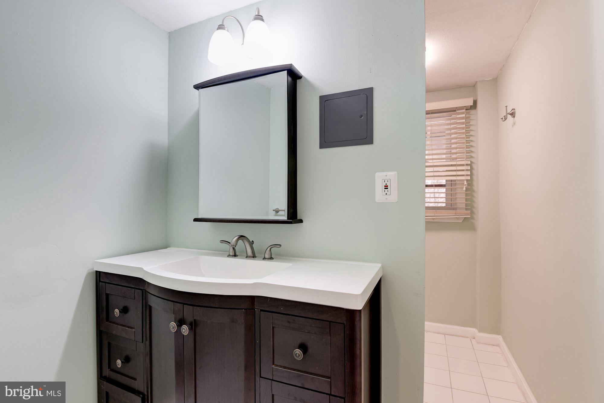7919 Richfield Road Springfield, VA 22153 - Photo 16 of 20 Bath