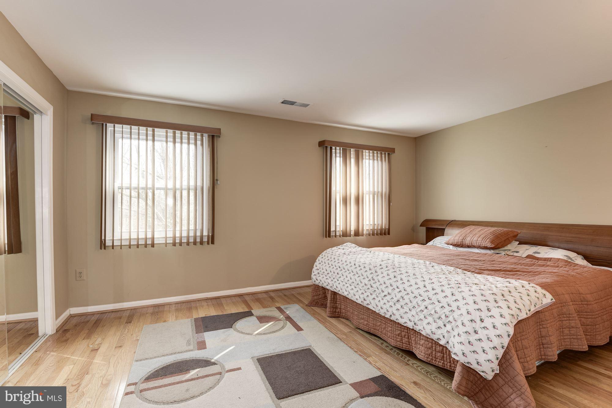7919 Richfield Road Springfield, VA 22153 - Photo 10 of 20 Bath (Master)