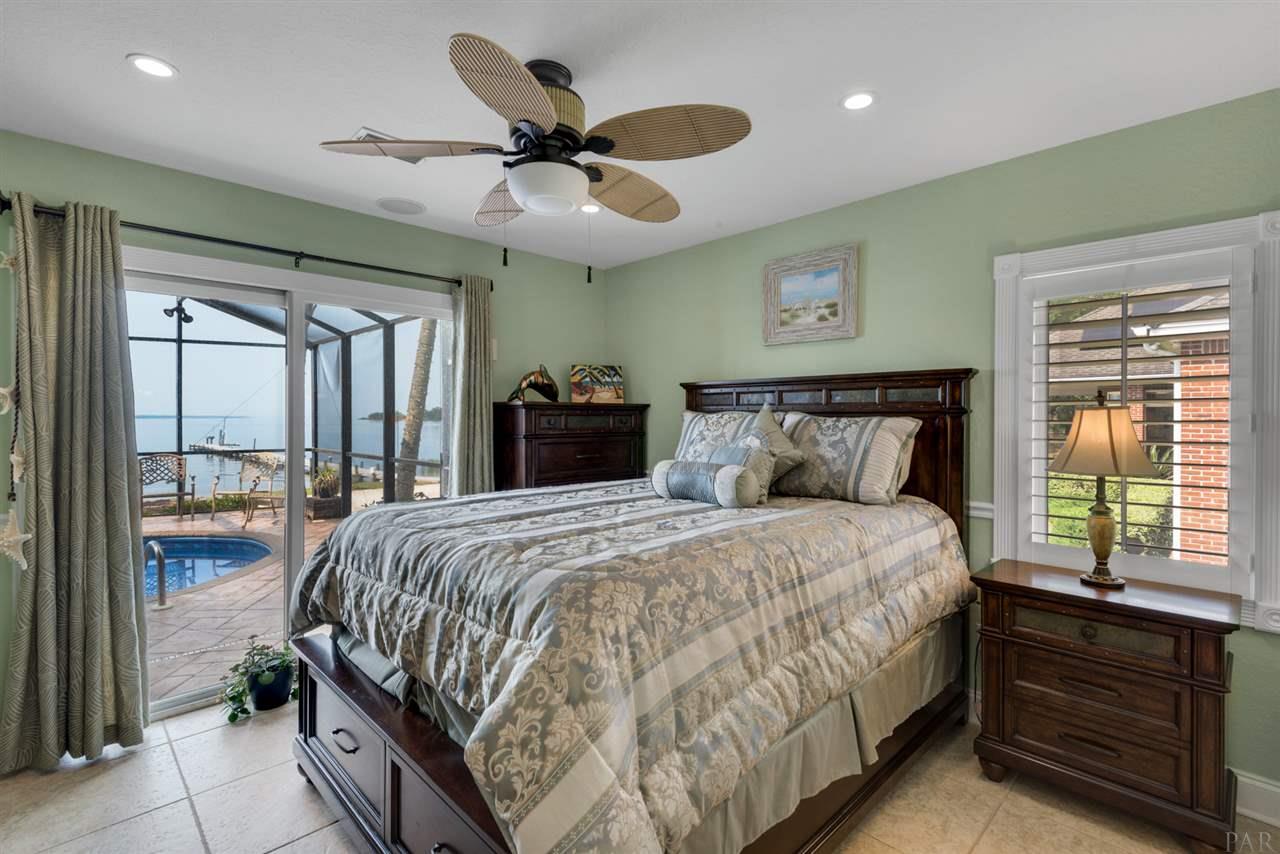 7801 Petersen Point Road Milton, FL 32583 - Photo 11 of 48 Gallery Image 11