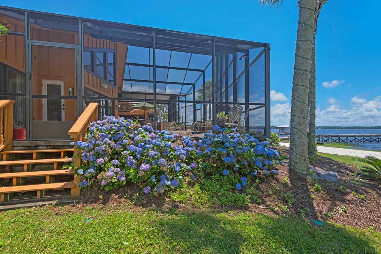 7801 Petersen Point Road Milton, FL 32583 - Photo 32 of 48 Gallery Image 32